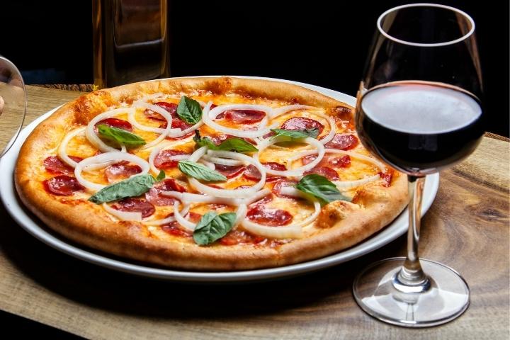 Pizza i Wino Włoskie